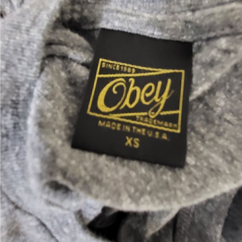Obey tshirt - Picture 6 of 7